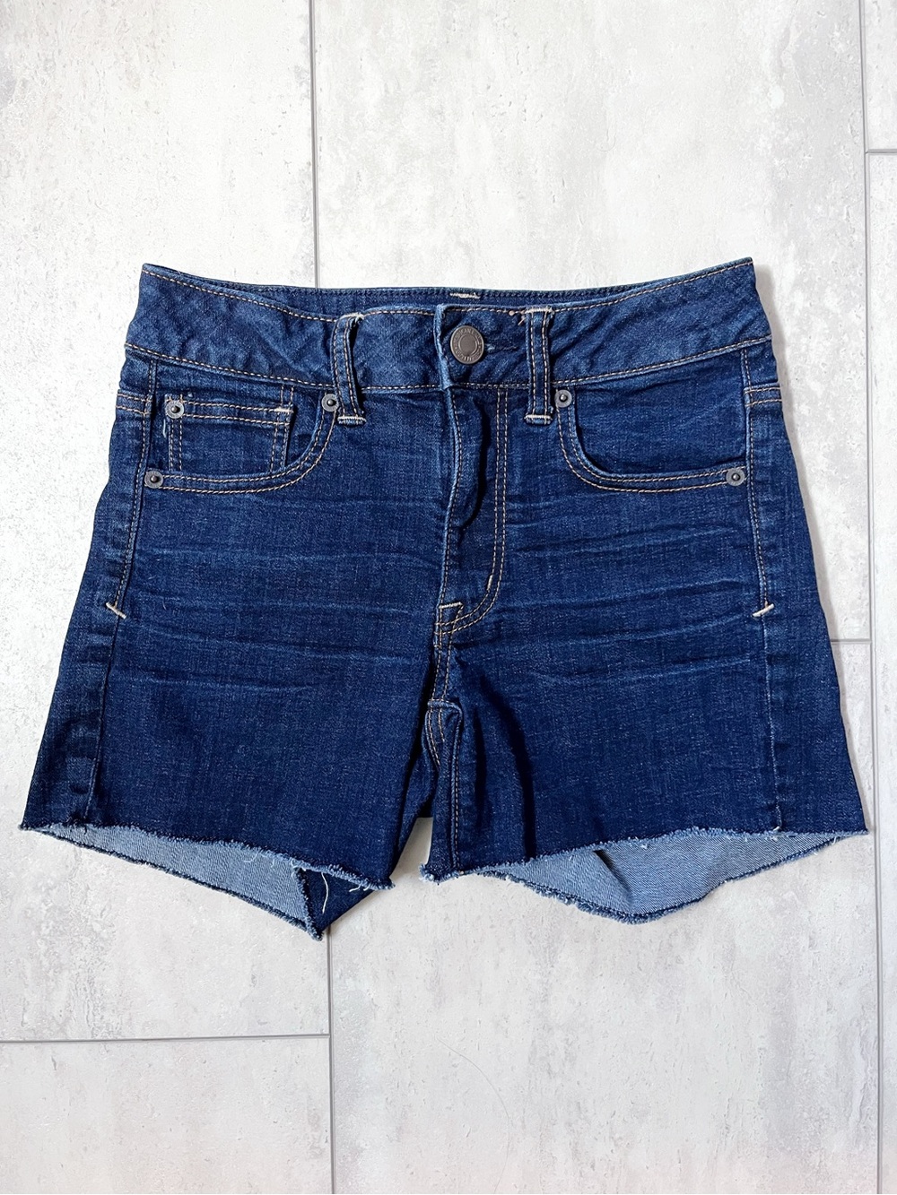 EUC - American Eagle Dark Wash Denim Cut-Off Shorts | Size 2